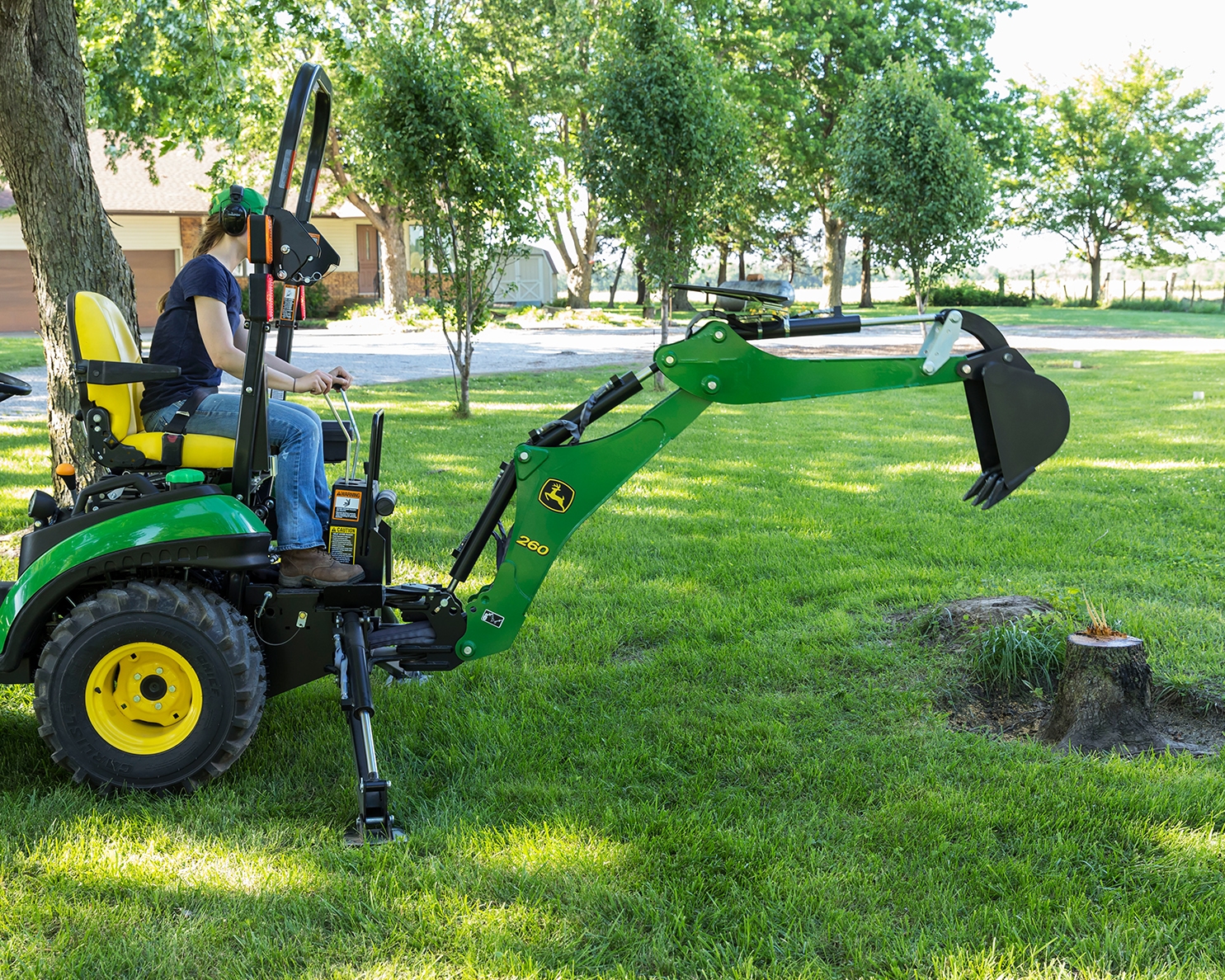 Backhoe_Stump