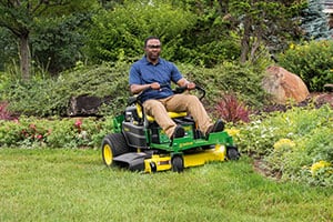 Z300 ZTrak™ Zero Turn Series
