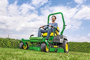 Z500 ZTrak™ Zero Turn Series